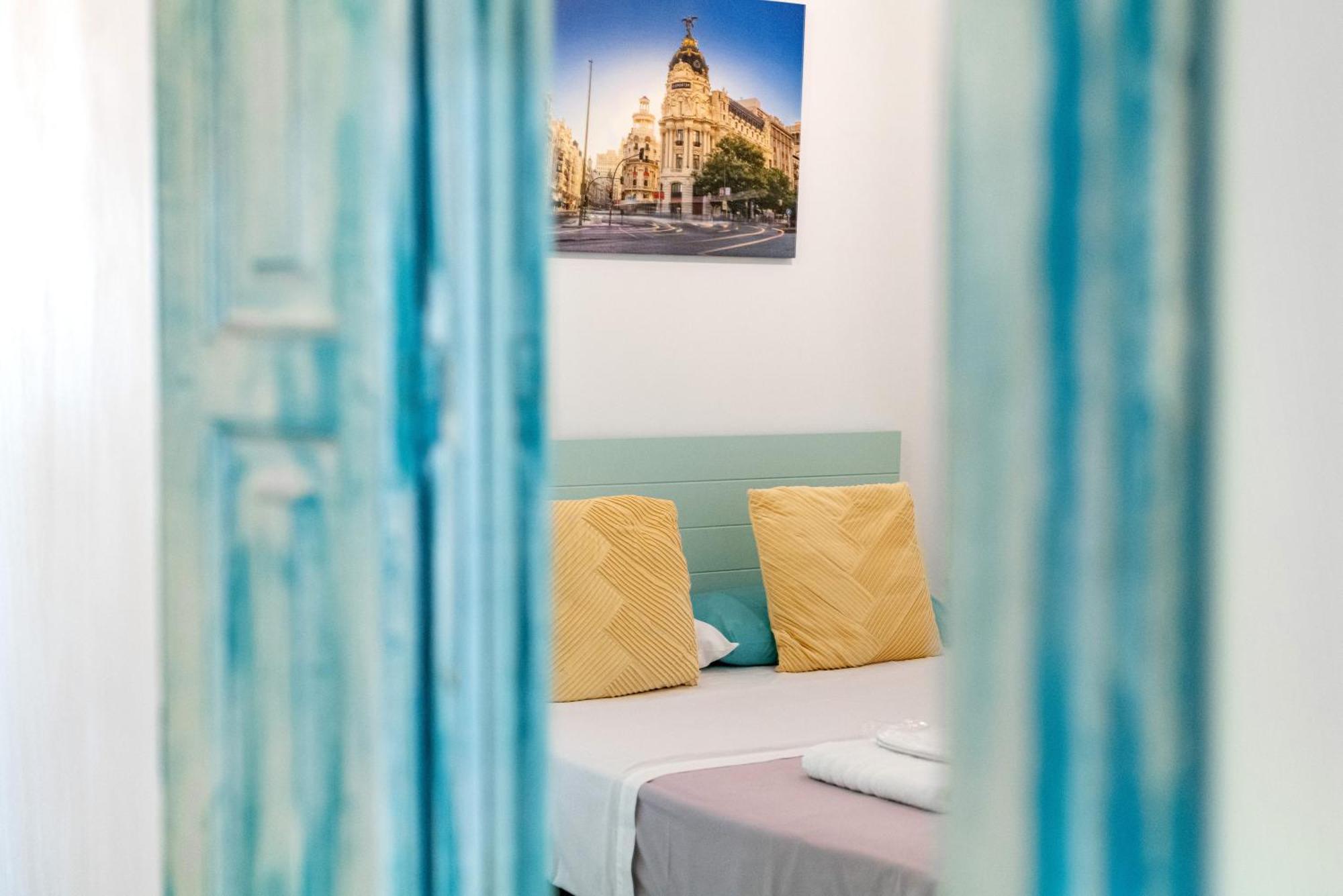Vintage Apartment Near Puerta Del Sol マドリード エクステリア 写真