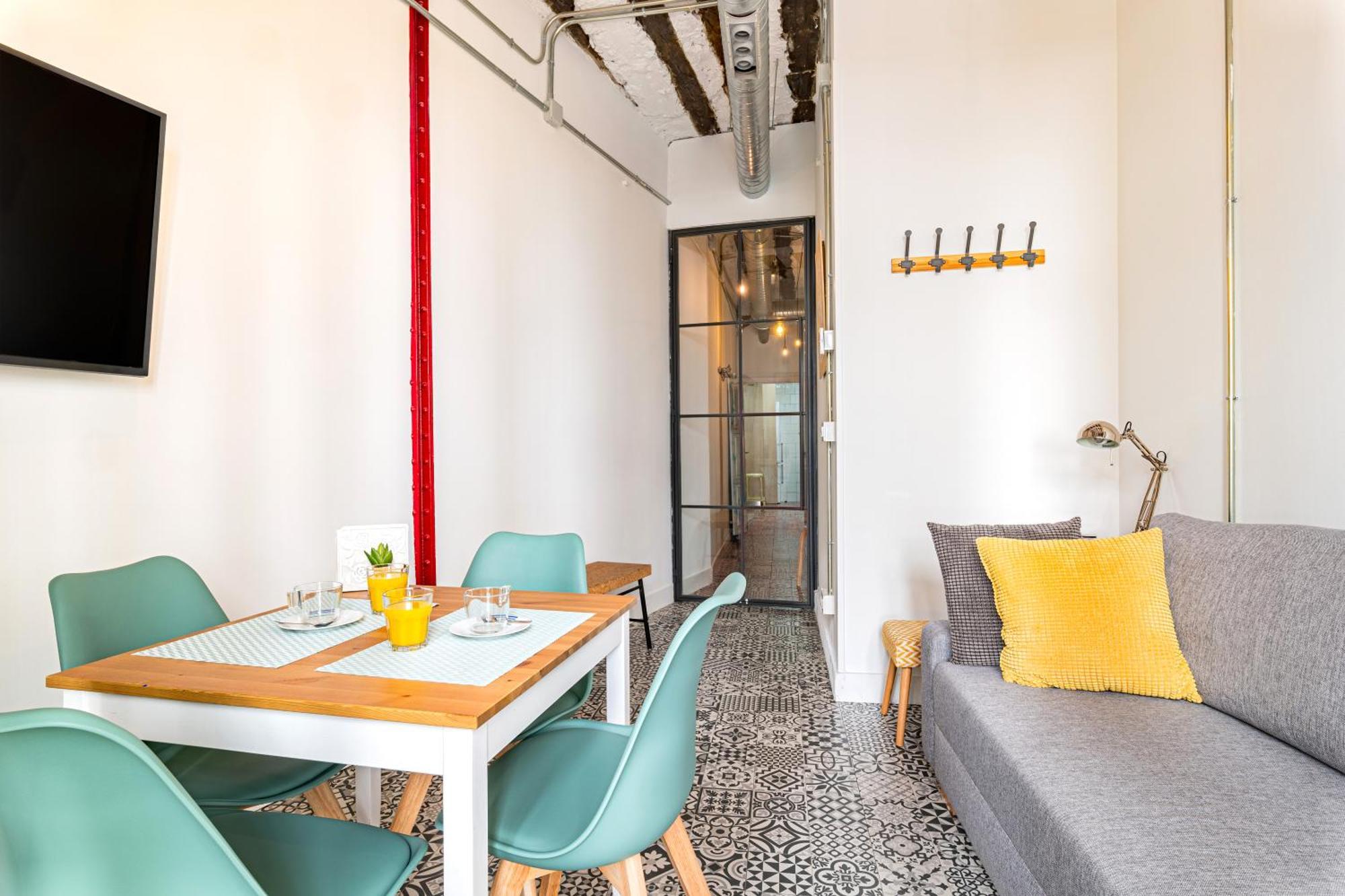 Vintage Apartment Near Puerta Del Sol マドリード エクステリア 写真