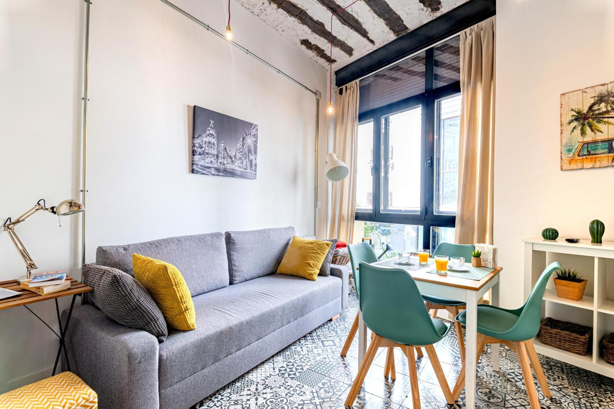Vintage Apartment Near Puerta Del Sol マドリード エクステリア 写真