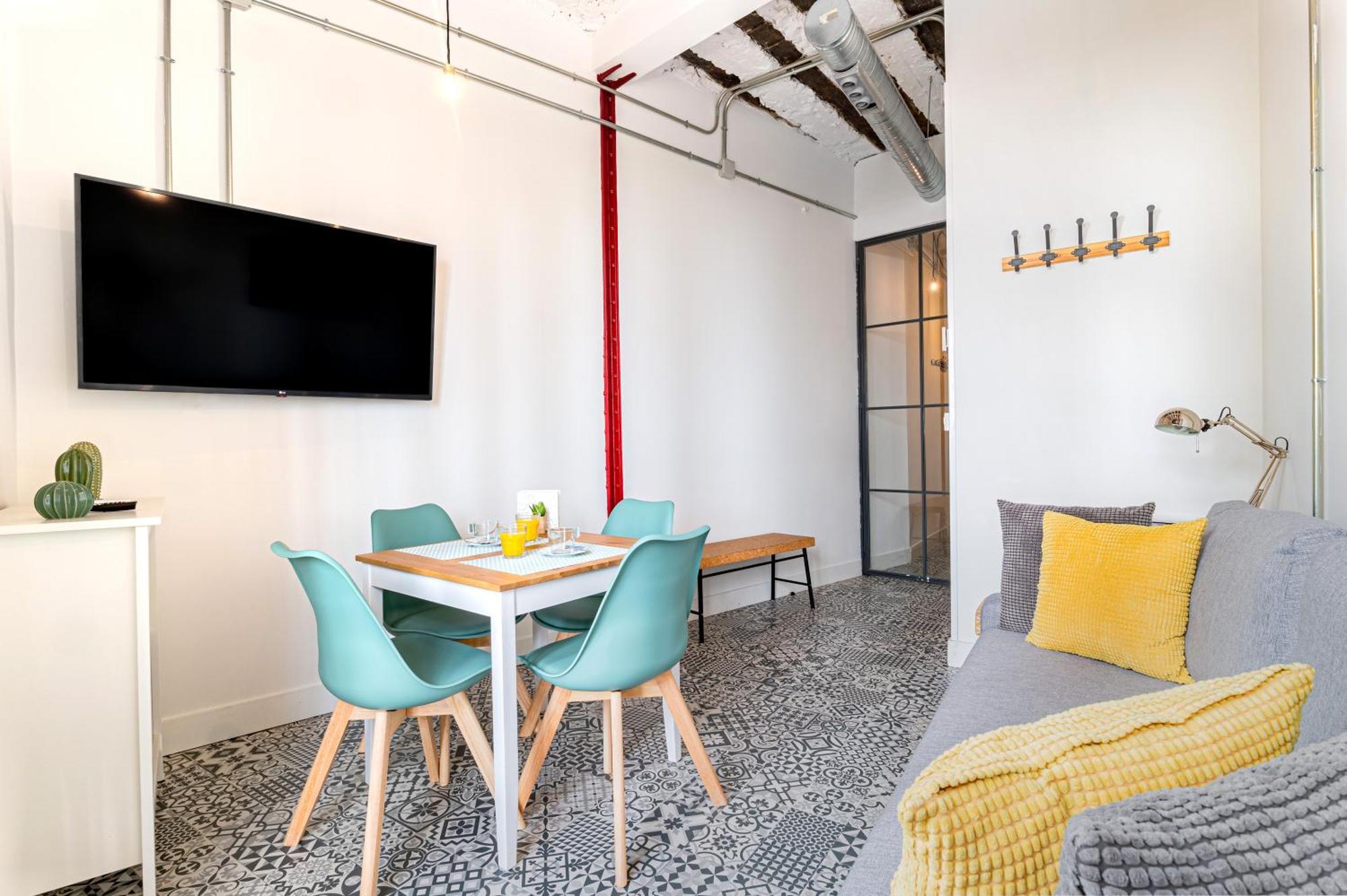 Vintage Apartment Near Puerta Del Sol マドリード エクステリア 写真