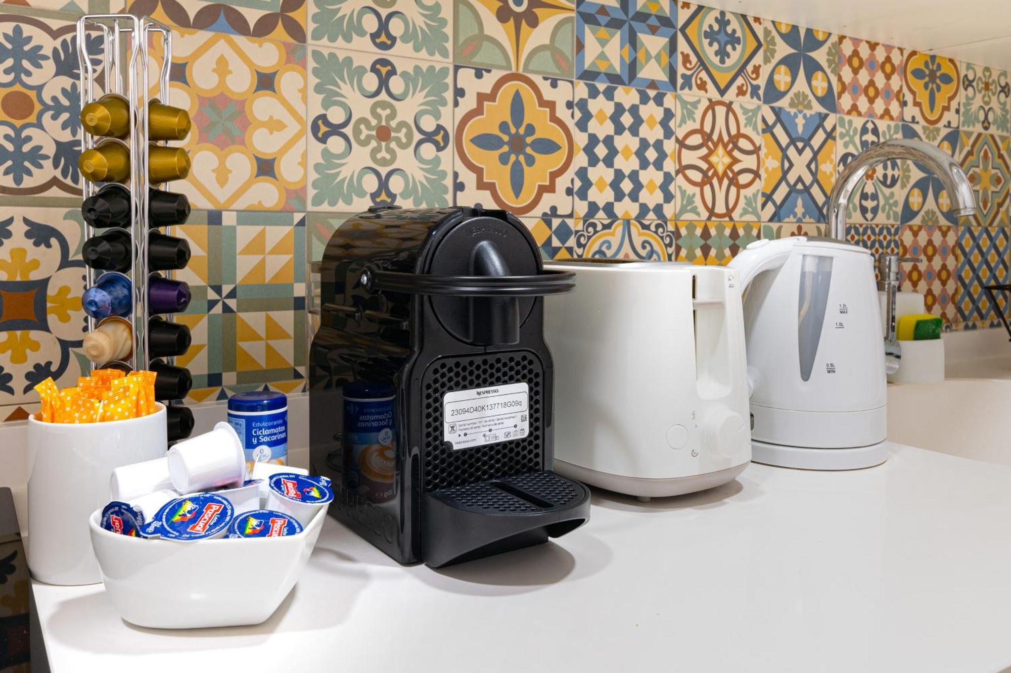 Vintage Apartment Near Puerta Del Sol マドリード エクステリア 写真